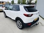 Kia Stonic 1.0 T-GDi DynamicLine 120pk 6sp. NW geleverd & Onderhouden | Trekhaak | Privacyglass | Keyless