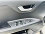 Kia Stonic 1.0 T-GDi DynamicLine 120pk 6sp. NW geleverd & Onderhouden | Trekhaak | Privacyglass | Keyless