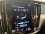 Volvo V60 2.0 T8 Recharge AWD R-Design | Navigatie/Android/Apple Carplay | LM Velgen 18" | Cruise Control Adaptief | Stoel/stuur Verwarming |