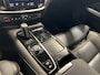 Volvo V60 2.0 T8 Recharge AWD R-Design | Navigatie/Android/Apple Carplay | LM Velgen 18" | Cruise Control Adaptief | Stoel/stuur Verwarming |