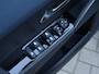Lancia Ypsilon Edizione Limitata Blu 51 kWh | Navigatie | Elektrisch verstelbare stoel | Camera voor en achter | Apple Carplay/Android Auto | Verwarmde stoelen | Keyless entry