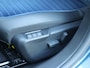 Lancia Ypsilon Edizione Limitata Blu 51 kWh | Navigatie | Elektrisch verstelbare stoel | Camera voor en achter | Apple Carplay/Android Auto | Verwarmde stoelen | Keyless entry