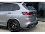BMW X5 xDrive50e LCI M-sport Pro ACC Pano Trekhaak Head-up M Seats Massage Stoelventilatie Harman Kardon Individual Frozen Grey
