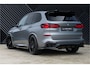 BMW X5 xDrive50e LCI M-sport Pro ACC Pano Trekhaak Head-up M Seats Massage Stoelventilatie Harman Kardon Individual Frozen Grey
