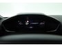 Peugeot 2008 1.2 PureTech 130 Allure | Dig. Cockpit | Trekhaak | Camera | Apple CarPlay & Android Auto | Cruise Control | Navi | 17'' R