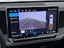 Volkswagen Passat Variant 1.5 eHybrid Business | Navigatie | Trekhaak | Head Up Display | Camera | Stuur-/Stoelverwarming |