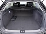 Volkswagen Passat Variant 1.5 eHybrid Business | Navigatie | Trekhaak | Head Up Display | Camera | Stuur-/Stoelverwarming |