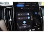Volvo XC60 2.0 T8 Plug-in hybrid AWD Plus Dark | Pano | HuD | 360 | H&K | Memory | ACC | Keyless | Blis | Leer | CarPlay | Stoel/Stuurverwarming