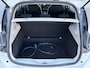 Renault Zoe R110 Life 52 kWh / SOH 90,98% / Dealer onderhouden / CCS snel laden / All season banden / warmtepomp / Cruise control / Keyless Entry/Start / Apple Carplay Android Auto / Climate control / Parkeersensoren achter /