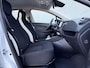 Renault Zoe R110 Life 52 kWh / SOH 90,98% / Dealer onderhouden / CCS snel laden / All season banden / warmtepomp / Cruise control / Keyless Entry/Start / Apple Carplay Android Auto / Climate control / Parkeersensoren achter /