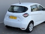 Renault Zoe R110 Life 52 kWh / SOH 90,98% / Dealer onderhouden / CCS snel laden / All season banden / warmtepomp / Cruise control / Keyless Entry/Start / Apple Carplay Android Auto / Climate control / Parkeersensoren achter /