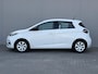 Renault Zoe R110 Life 52 kWh / SOH 90,98% / Dealer onderhouden / CCS snel laden / All season banden / warmtepomp / Cruise control / Keyless Entry/Start / Apple Carplay Android Auto / Climate control / Parkeersensoren achter /
