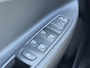 Renault Zoe R110 Life 52 kWh / SOH 90,98% / Dealer onderhouden / CCS snel laden / All season banden / warmtepomp / Cruise control / Keyless Entry/Start / Apple Carplay Android Auto / Climate control / Parkeersensoren achter /