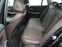 BMW 3-Serie Touring 330e High Executive Adaptief Cruise | Lederen bekleding | 360 Camera | Stoel & Stuurverwarming | El. Achterklep |