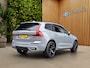 Volvo XC60 2.0 T6 AWD Recharge Black Edition | Panoramadak | Harman/Kardon | Memory | Head-up | 360 Camera