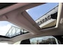 Ford Puma 1.0-125pk EcoBoost Mild-Hybrid Titanium. Fabr. garantie t/m 21-09-2029 ! Elektr. pano-dak, stoel-, stuur- en voorraamverw., 360gr. camera, adaptieve cruise cntrl, side- en lane assist, parkeersensoren v+a, metallic lak, LM wielen.