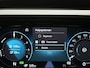 Volkswagen Multivan 1.4 eHybrid 7 Zits PHEV 218pk Dealer O.H | Trekhaak Af Fabriek | Panodak | IQ Light | Camera | Stoelverwarming | Apple Carplay | Navigatie | DAB | Cruise Control | 17"L.M | Plug In Hybrid |