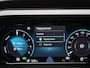 Volkswagen Multivan 1.4 eHybrid 7 Zits PHEV 218pk Dealer O.H | Trekhaak Af Fabriek | Panodak | IQ Light | Camera | Stoelverwarming | Apple Carplay | Navigatie | DAB | Cruise Control | 17"L.M | Plug In Hybrid |