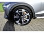 Volvo V60 Cross Country B4 211PK AWD Intro Edition | DIESEL | Trekhaak | BLIS | HUD | H&K | 360 Camera | Pano |