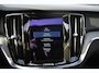 Volvo V60 Cross Country B4 211PK AWD Intro Edition | DIESEL | Trekhaak | BLIS | HUD | H&K | 360 Camera | Pano |