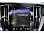 Volvo V60 Cross Country B4 211PK AWD Intro Edition | DIESEL | Trekhaak | BLIS | HUD | H&K | 360 Camera | Pano |