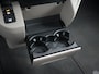 Volkswagen Multivan 1.4 eHybrid Bulli 7 Zits PHEV 218pk Dealer O.H | Trekhaak Af Fabriek | Adaptive Cruise | Camera | Sportstoelen & Stuur Verwarmd | Apple Carplay | BLIS | Navigatie | Virtual | DAB | 17"L.M | Plug In Hybrid |