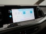 Volkswagen Multivan 1.4 eHybrid Bulli 7 Zits PHEV 218pk Dealer O.H | Trekhaak Af Fabriek | Adaptive Cruise | Camera | Sportstoelen & Stuur Verwarmd | Apple Carplay | BLIS | Navigatie | Virtual | DAB | 17"L.M | Plug In Hybrid |