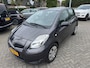 Toyota Yaris 1.3 VVTi Comfort 5Drs,Apk 19/4/27,Airco,Nap,Trekhaak