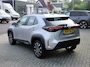 Toyota Yaris Cross 1.5 Hybrid Dynamic , Camera , HUD, Led , Elec-A-klep enz. Nieuwstaat