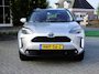 Toyota Yaris Cross 1.5 Hybrid Dynamic , Camera , HUD, Led , Elec-A-klep enz. Nieuwstaat