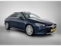 Mercedes-Benz CLA 200 Business Solution Luxury Premium Plus pakket | Panorama Schuif-Kanteldak | Sfeerverlichting | Memory stoelen | Ledkoplampen. Inclusief 24 maanden MB Certified garantie voor Europa.