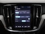 Volvo V60 T8 PLUG-IN HYRBID PLUS DARK 360GR CAM SCHUIFDAK TREKHAAK HEAD-UP DISPLAY