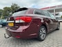 Toyota Avensis Wagon 2.0 D-4D Business Apk 15/6/27,Airco,Cruise,Navi,Trekhaak