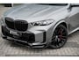 BMW X5 xDrive50e M Sportpakket Pro | Panoramadak | Head-Up Display | Trekhaak | Driving Assistant Plus | Harman Kardon Surround Sound System | Comfortstoelen | Stoelventilatie |  22 inch styling 742M in Jet Black |