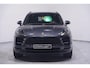Porsche Macan 3.0 S S 3.0 354PK ACC standkachel sportstoelen electrisch bedienbaar met memo camera Apple-carplay luchtvering trekhaak electrisch wegklapbaar sportuitlaat 21"-LMV DAB LED stoel verwarming/ventilatie schakelflippers aan het stuur