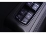 Porsche Macan 3.0 S S 3.0 354PK ACC standkachel sportstoelen electrisch bedienbaar met memo camera Apple-carplay luchtvering trekhaak electrisch wegklapbaar sportuitlaat 21"-LMV DAB LED stoel verwarming/ventilatie schakelflippers aan het stuur