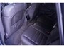 Porsche Macan 3.0 S S 3.0 354PK ACC standkachel sportstoelen electrisch bedienbaar met memo camera Apple-carplay luchtvering trekhaak electrisch wegklapbaar sportuitlaat 21"-LMV DAB LED stoel verwarming/ventilatie schakelflippers aan het stuur