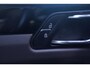 Porsche Macan 3.0 S S 3.0 354PK ACC standkachel sportstoelen electrisch bedienbaar met memo camera Apple-carplay luchtvering trekhaak electrisch wegklapbaar sportuitlaat 21"-LMV DAB LED stoel verwarming/ventilatie schakelflippers aan het stuur