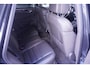 Porsche Macan 3.0 S S 3.0 354PK ACC standkachel sportstoelen electrisch bedienbaar met memo camera Apple-carplay luchtvering trekhaak electrisch wegklapbaar sportuitlaat 21"-LMV DAB LED stoel verwarming/ventilatie schakelflippers aan het stuur