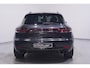 Porsche Macan 3.0 S S 3.0 354PK ACC standkachel sportstoelen electrisch bedienbaar met memo camera Apple-carplay luchtvering trekhaak electrisch wegklapbaar sportuitlaat 21"-LMV DAB LED stoel verwarming/ventilatie schakelflippers aan het stuur