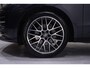 Porsche Macan 3.0 S S 3.0 354PK ACC standkachel sportstoelen electrisch bedienbaar met memo camera Apple-carplay luchtvering trekhaak electrisch wegklapbaar sportuitlaat 21"-LMV DAB LED stoel verwarming/ventilatie schakelflippers aan het stuur