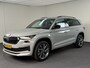 Skoda Kodiaq 1.5 TSI Sportline Business Camera/ PDC / Verw. Stuur & Stoelen / Afn Trekhaak / Carplay / Navi / 20 inch