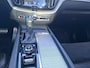 Volvo XC60 T5 AWD R-Design |Schuifdak| Trekhaak| Intellisafe | Camera |Winter Line| Standkachel|