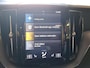 Volvo XC60 T5 AWD R-Design |Schuifdak| Trekhaak| Intellisafe | Camera |Winter Line| Standkachel|