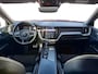 Volvo XC60 T5 AWD R-Design |Schuifdak| Trekhaak| Intellisafe | Camera |Winter Line| Standkachel|