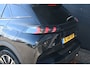 Peugeot 2008 1.2 PureTech GT Pack | Adaptive Cruise Control | Stoelverwarming | Schuif/Kanteldak | Navi by App | Dodehoek Detectie | DAB | Achteruitrijcamera | Full-Led | Leder/Alcantara bekleding | LMV 18" |