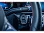 Mercedes-Benz A-klasse 250 e AMG Line | Panoramadak | Dodehoeksensor | 360° Camera | Lane Keeping Assist | Stoelverwarming | FULL Led | AMG-styling | Achteruitrijcamera | Apple Carplay/Android Auto|telefoonintegratie premium