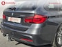 BMW 3-Serie Touring 320i High Executive M-Sport Trekhaak 1800kg Apple CarPlay NL Auto! | Head-Up | Panoramadak | Hifi | DAB Audio | Leer
