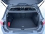 Volkswagen Golf 1.5 TSI Life GOAL 116 pk | Navigatie | Trekhaak (wegklapbaar) | Parkeersensoren | Achteruitrijcamera | Stoelverwarming | Autom. airco (3 zones) |