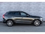 Volvo XC60 2.0 T6 Plug-in Hybrid AWD R-Design | Navigatie | Adaptieve Cruise Control | 360 Camera | Keyless | Sportchassis | Elek. Stoelen | Memory | DAB | Stuur-/Stoelverwarming | LED Koplampen | Zitverlenging | Draadloos Telefoon Opladen